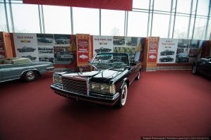 ЗИЛ-41041 АМГ 
Парадный кабриолет от Нижегородской компании «Атлант дельта» созданный в 2010 году для Парада Победы в количестве 4-х штук. Автомобиль представляет из себя гибрид пикапа «GMC Sierra 1500» 2007 года выпуска и кузова от «ЗИЛ-41041». Корпус от четырёхдверного седана «ЗИЛ» переделали в двухдверный кабриолет. Автомобиль использовался с 2010 по 2018 год, в 2019 году был заменён «Парадным автомобилем Aurus». В 2019 году автомобили были доставлены в Санкт-Петербург для участия в парадах на Дворцовой площади. Замена цвета парадных автомобилей с серо-стального на чёрный объясняется тем, что вместо генералов в серых шинелях, принимавших главный парад 7 ноября в советское время, в 2001–2012 гг. парад 9 мая принимали гражданские министры обороны в чёрных костюмах.