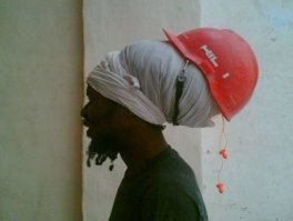 От режиссёра "не забудь одеть каску"