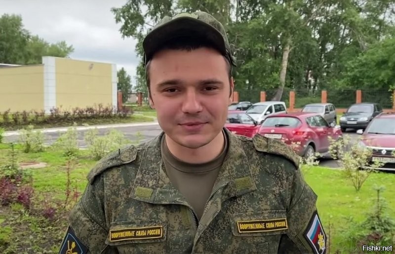Та ипать... Там будка уже и в бочку то не влезет скоро. Нихреновый чавальник он на "талой" воде отожрал, однако.