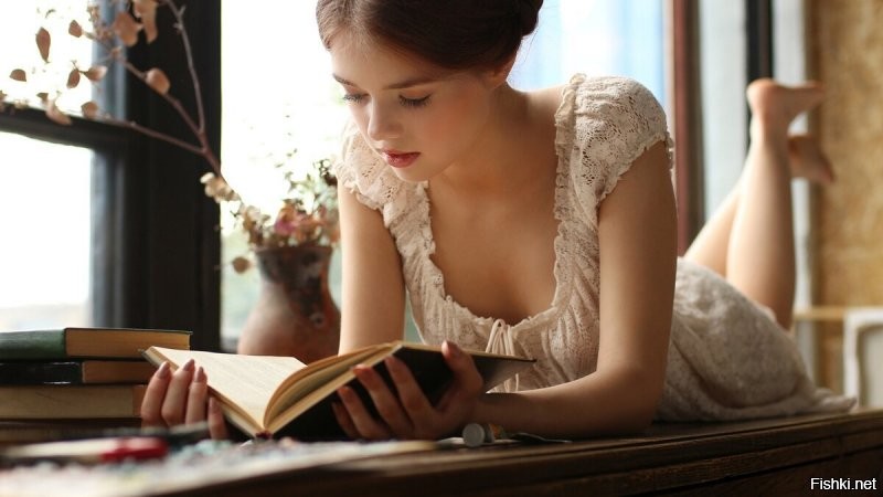 Однако "Фотосессия Лолита" тут имеет место быть.