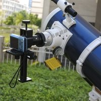 Хоть к телескопу, хоть к микроскопу можно приладить. Любая хрень за ваши деньги.