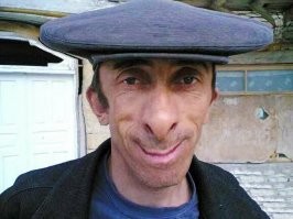 Ну-у, блин...
У нас такие неандертальцы страной управляют, в госдуме сидят, в кино снимаются, страну на олимпиадах представляют...
Вот вы всё кричали: Омерика - страна равных возможностей!
А на практике? Равные возможности именно в России!