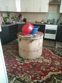 Ну,а что ? Зато летом прохладно,и далеко ходить не надо,а сырость и разрушение это такие мелочи..