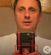Я бы на месте руководства Камеди и М-Видео обратил внимание на вот этот снимочек.
Вернее на его фрагмент...
Похоже у них змагар завелся - белорусский свидомит, который не гнушается жрать из рук "русского мира"... Или он считает, что жрет из армянских рук?
Чей Крым, Вадик?