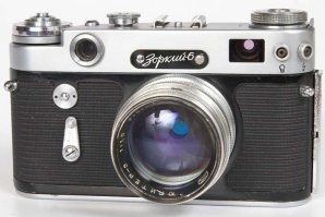 Моя фотоэпопея: Смена-8М - Зоркий-6 - Kodak KB10 - Canon PowerShot A410 - Canon PowerShot A470 - Nikon CoolPix S5200. Последний и сейчас в работе. Зеркалку так и не купил.