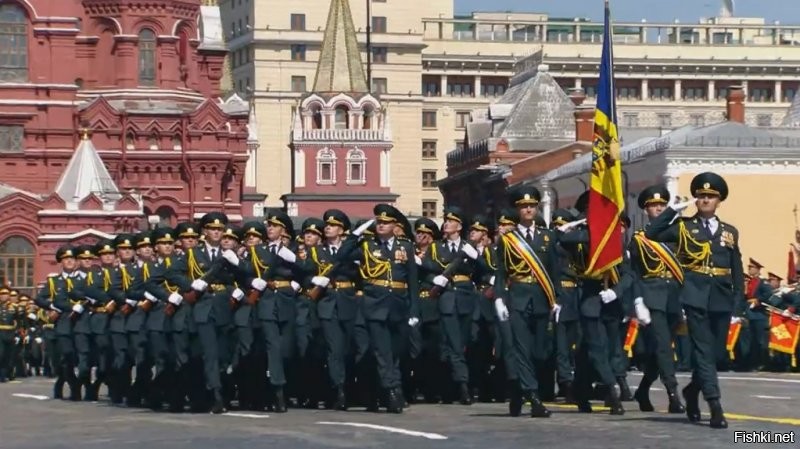 Польша нам не союзник.
Но вот опасный враг в нынешних условиях - не думаю.

У нас есть пример Молдавии: пузырились, нападали (гавкали) на Россию долгое время.
Но попав в ассоциацию с ЕС быстро пришли  в чувство (В отличии от свидомых)
И вот на Параде Победы В честь 75 летия молдавские  военные. 
Свидомым дебилам на чуб.