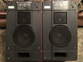 У меня такие были . 
До сих пор работают отлично ! 
Кстати купил 19 августа 1991 года (первый день путча) .