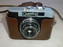 вот мои самые первые фотоаппараты, которые мне папенька разрешил пользоваться (фото из инета)... а потом пошло-поехало, каких только не было...