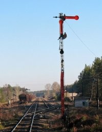 Покажите, где тут на семафоре горит красный?