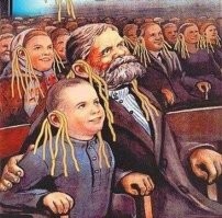 Я понимаю, если бы начала обмен хотя бы с заколки (может, кому понравилась бы и обмен можно было бы как-то оправдать). Кому в пень нужна простая НЕВИДИМКА для волос, особенно с гемором в виде обмена в придачу?..  Ну или хотя бы невидимка в обмен на что-то по той же цене, но уже пооригинальней...

Кароч, верю.