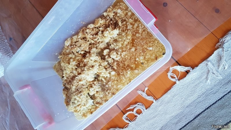 Ты с дракона упал??? Для медовухи существуют остатки и выжимки..