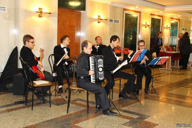 Кто знает,чем занимается российско-немецкий дом в Томске