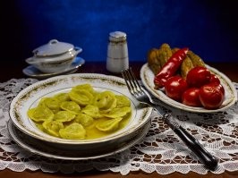 Образ пельменей в демотиваторах
