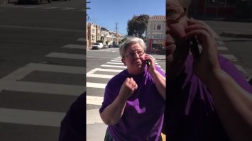 Ну а что вы хотели от обезьян? Зачем им знать как выглядит флаг? - Коля, вызывай полицию!