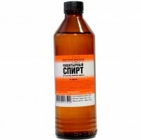 Это ж барибал, трусливый как чихуа-хуа, срёт со страху от собственной тени. Я б посмотрел как мужик голосом гризли бы отгонял. :)
И может кому-то пригодиться, или спасёт жизнь. Нет ничего эффективней против медведя, как нашатырный спирт. Если живёте в местах, где медведи - частые гости,  храните его в стеклянных пузырьках и при виде медведя киньте в его сторону чтоб разбившийся флакон накрыл его газовым облаком. Или если где-то ходите в лесах - носите с собой в нагрудном кармане колбу, которую, в случае опасности, сможете через одежду разломать рукой. Медведи хищники со слабым зрением, которые в основном ориентируются на нюх. Обоняние медведю раз в десять дороже зрения, и от резкого неприятного запаха он будет валить куда подальше, лишь бы не повредить свой нос. Можно конечно отгонять его криком (не рычанием), или лязгом метала, или фальшфеером, или ружьём (ну, если вы умеете и главное знаете куда стрелять), но самый надёжный способ разойтись с медведем - это газовая атака. Даже если он уже напал на вас, и вы успели раздавить ампулу, он - отступит. Во всех других случаях, медведь скорее всего доведёт начатое до конца, он не сильно боится огня и звуков, особенно если обитает рядом с человеком, а в случае ранения - только сильнее озвереет (поэтому, если не знаете куда стрелять - лучше не стреляйте. Злой медведь может бровировать угрозой нападения или просто вас отгонять рычанием, а раненый медведь - нападёт в любом случае.).