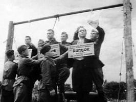 Бандеровцев и предателей вешали.