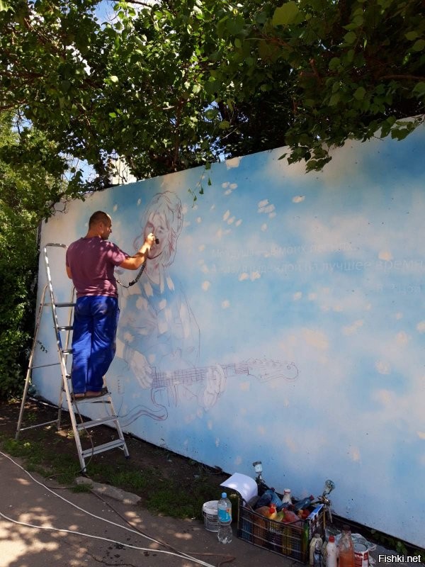 У нас скоро появится новое граффити....
