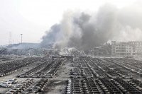 Тогда рвануло так что на машинах резина в порошок превратилась,и радиаторы поплавились,что говорило о радиоактивном излучении "пиротехники".