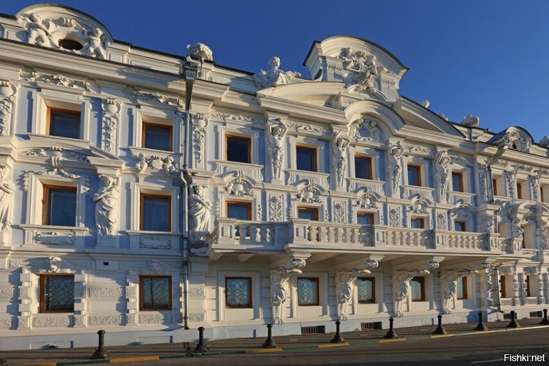 Вот "балкон".
НН, музей-усадьба Рукавишниковых. 
Верхневолжская набережная.