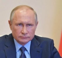 Это ты сейчас про кого сказал? Больные люди у власти. А ну оставайся на месте! За тобой уже выехали!