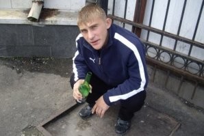 Судя по стилю написания, меня никак не покидало чувство что наш гид по Черногории выглядит как то так