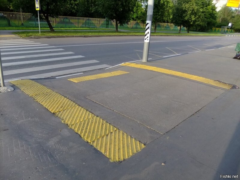 Это для людей!!! а Ваши надписи для идиотов- которые начинают читать в травматологии