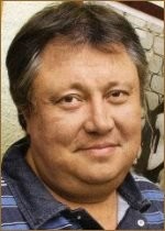 По-моему, это не Семчев, а Сергей Степанченко.
Вот - слева - Степанченко, справа - Семчев.