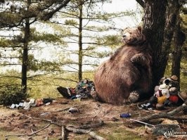 Хорошо, что полакомились едой а не туристами.