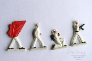 А я таких шедевральных моряков помню :