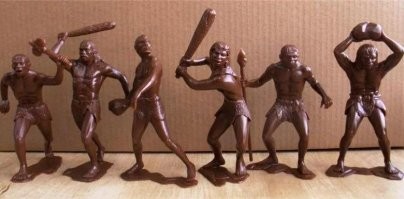 А эти шедевры?... Какая анатомия, какая динамика, какие эмоции!!!
Где это сейчас, в "покемонах"???