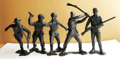 А эти шедевры?... Какая анатомия, какая динамика, какие эмоции!!!
Где это сейчас, в "покемонах"???