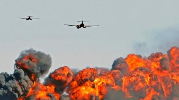 В минувший понедельник центр Чикаго оказался парализован бесчинством мародёров и перестрелками: видео