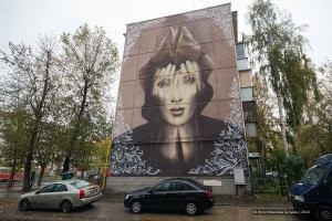 Кстати первая картинка тоже у нас. А так довольно много разного. Каждый год у нас спец фестивали уличного творчества проводятся