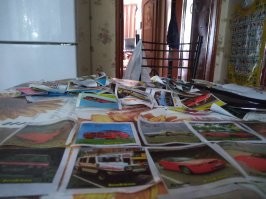 Вот говорил же жене.... Не давай это детям. Не доросли ещё.... В итоге, самая ценная часть коллекции не досчитывается 13 экземпляров.... Но, самый ценный вкладыш, номер 8 которого всего несколько десятков было, сохранился. И фото прототипа Луаза)))) ну и вообще куча всего есть.