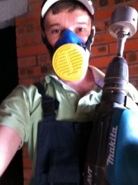 Могу добавить от себя алгоритм действий, если кто без строительных навыков и образования начинает стройку самостоятельно и с ограниченным бюджетом, для того чтобы меньше перепортить материалу)) 

1. Открываем ютуб или строительные форумы и смотрим инфу на тему касательно данного этапа строительства. К примеру - укладка керамической плитки. Смотрим много, и с комментами, анализируем и выделяя основное фиксируем на бумаге по ходу работ.
2. Далее смотрим на ютубе - !!"основные ошибки при укладке керамической плитки"!!, и теперь редактируем то, что было написано до этого. 

Думаю если не лениться процентов на 90 будет все сделано по феншую!) И главное - если нанимаете работяжек, это не освобождает вас от изучения и контроля процессов!