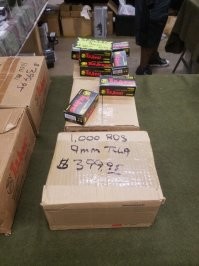 Этот пистолет был создан для определённых задач. Не для скрытого ношения и не хоумдифенс. Создан для армейских и полицейских нужд. 
Поэтому думаю и сравнивать его надо с похожими.

16 центов за патрон 9х19? это где?
Вот фото (не моё), ~трёхнедельной давности, с ганшоу в США.
40 центов за самое дерьмо.