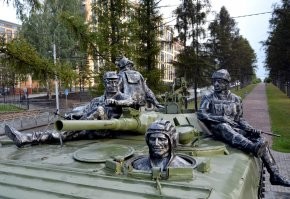 Вот из последних - памятник войнам-участникам боевых действий на Аллее славы