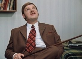 ... Она твёрдая и пахнет водорослями, что это?» - .. зелёные морские водоросли. ГЕНИАЛЬНО!