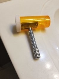 А этим кто то еще бреется?