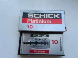 это "нева" копеечные были,годились чтобы карандаши точить а не бриться."Спутник" так себе говноватый но терпимо.А хорошие "Шик" встречались редко и дорого, по крайней мере, для курсанта мореходки в 1983-1986 годах.