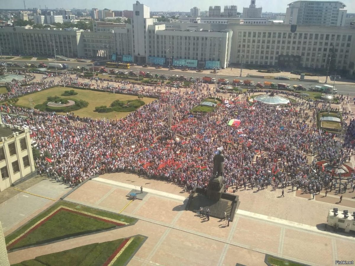 площадь незалежности минск