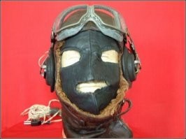 Про И-15,И-153,И-16,Р-5 не слышали?
Можно фото пилотов Второй Мировой,без очков на шлеме?
Это Вам для расширения кругозора..