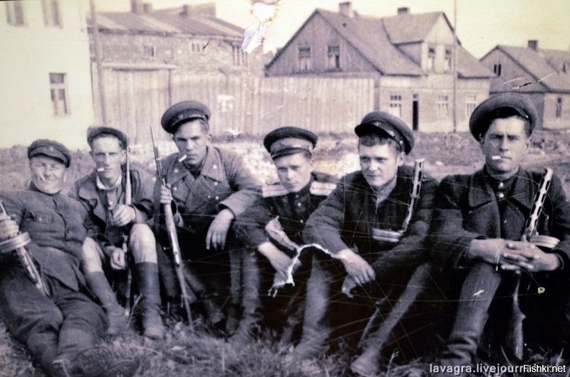 Остались недобитки с ВОВ...
