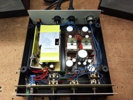 Был ещё такой радио набор - усилитель с колонками Юниор.
Каналы на "телевизионных" микросхемах К174УН7 и колонки с широкополосниками 2ГДШ-1. Достался правда в уже почти собранном виде ) Только переделывать монтаж пришлось: паяли ночью под одеялом со свечкой ) Из современного,поставил импульсный блок питания на 14 вольт 2 ампера т.к изначально усилитель подразумевал только внешнее питание 12 вольт,но микрам можно давать до 15 вольт,только громче станет)