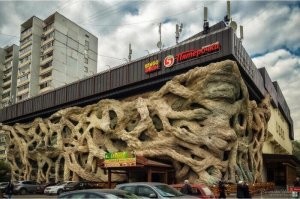 это не Текстильщики, мы там с женой квартиру снимаем, но саму пятерку видели своими глазами, не помню уже где точно, но, вроде в Щербинке.