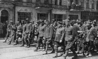 Добавь фоток в альбом.