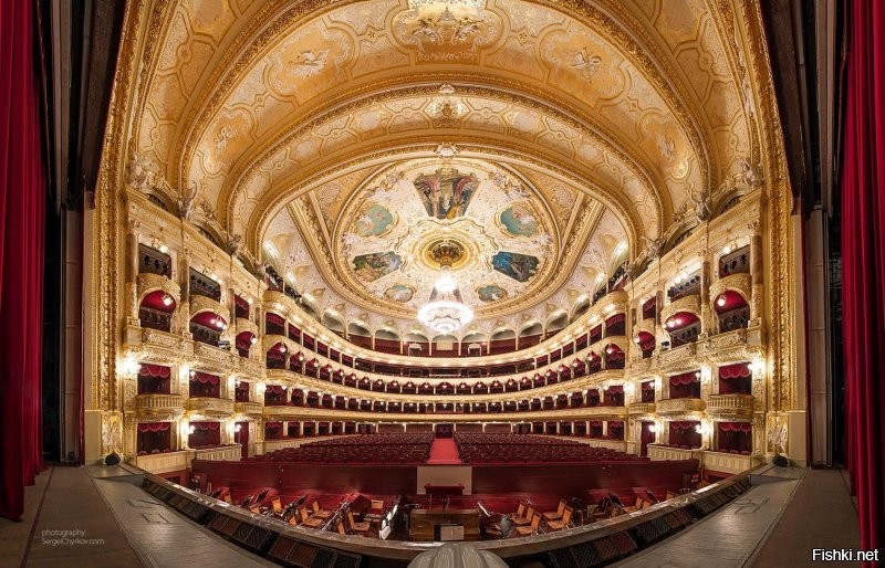 Одесский национальный академический театр оперы и балета