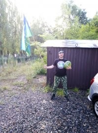 191 см, нога 44, 105 кг, мне норм! Калина кросс, жена рядом, арбуз этого года на 12,5 кг. Ни когда не парился по этому вопросу.