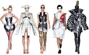 Среди "модных" дизайнеров видимо нет