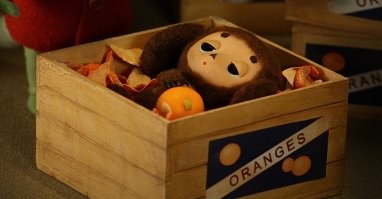 Этот зверь тоже в ящике с апельсинами приехал. Будьте осторожны.